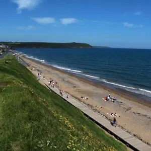 4 Bedroom By The Sea Holiday home