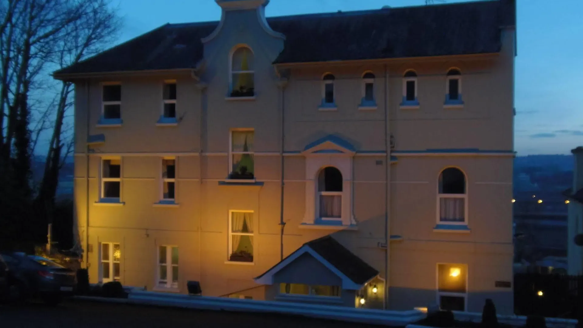 Gabriel House Guesthouse Cork Bed & Breakfast
